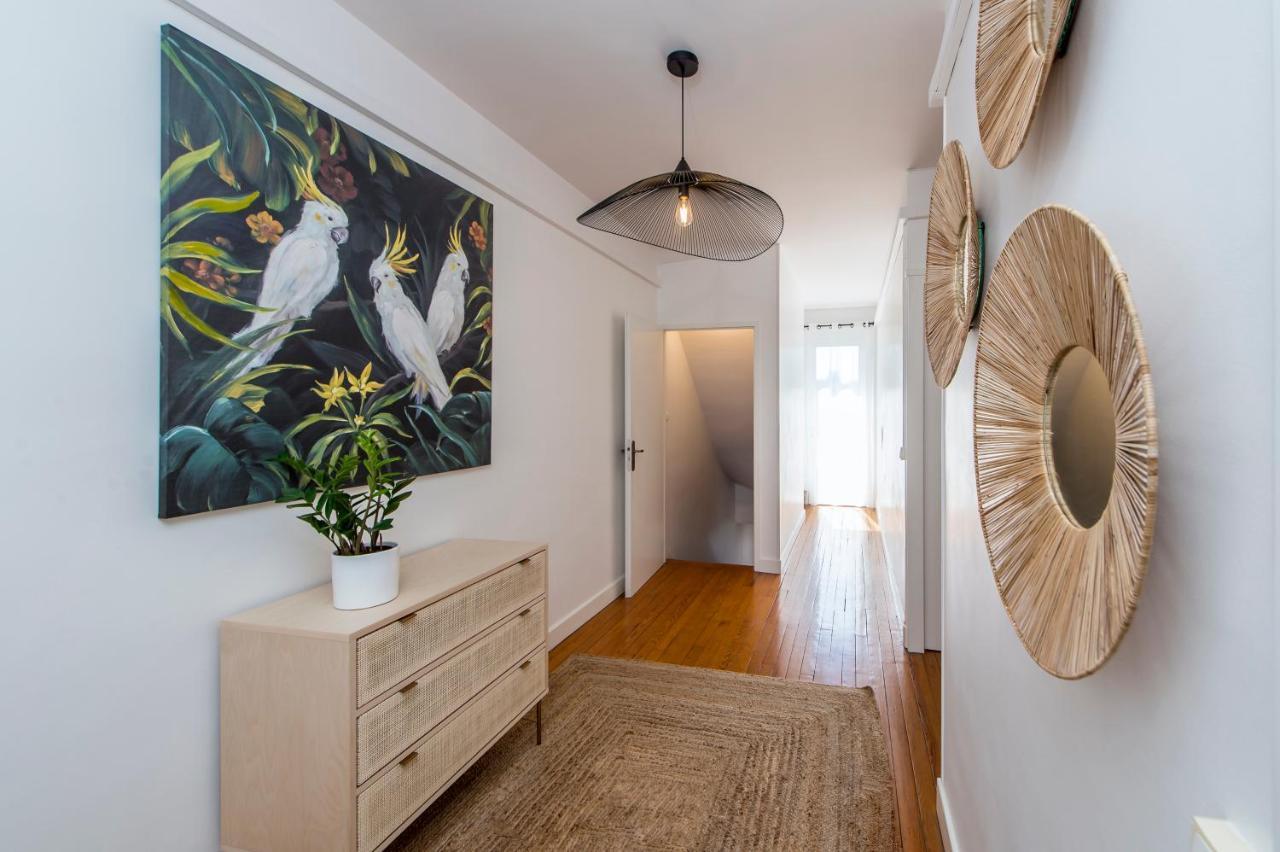 Suites Mana: Chic Downtown Rethel with Private Fitness Exterior photo